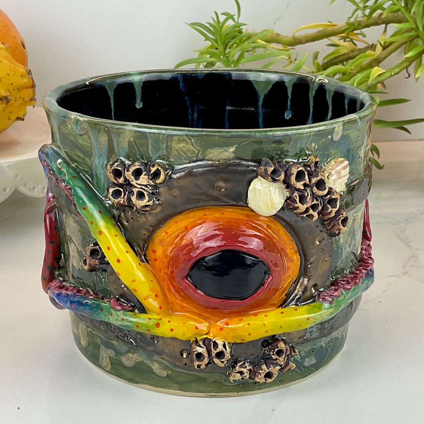 Rainbow Kraken Pot