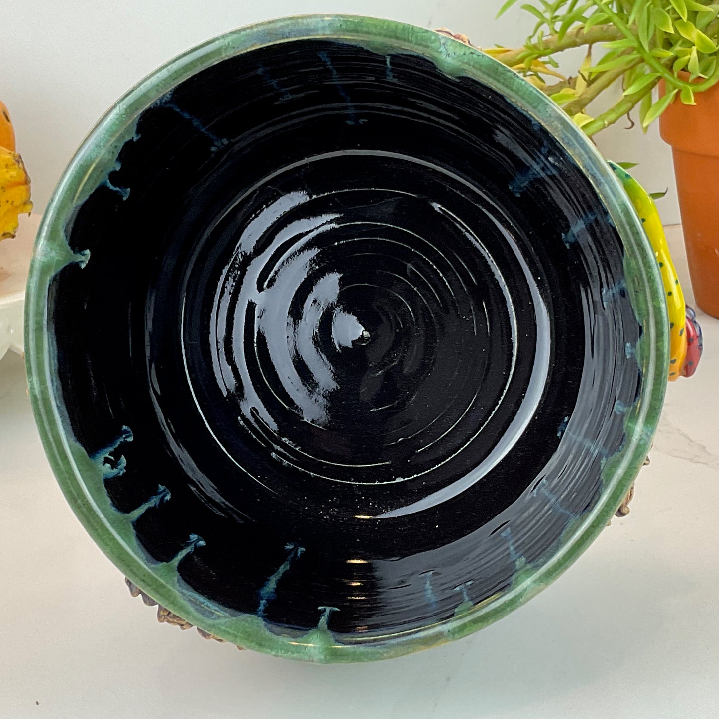 Rainbow Kraken Pot